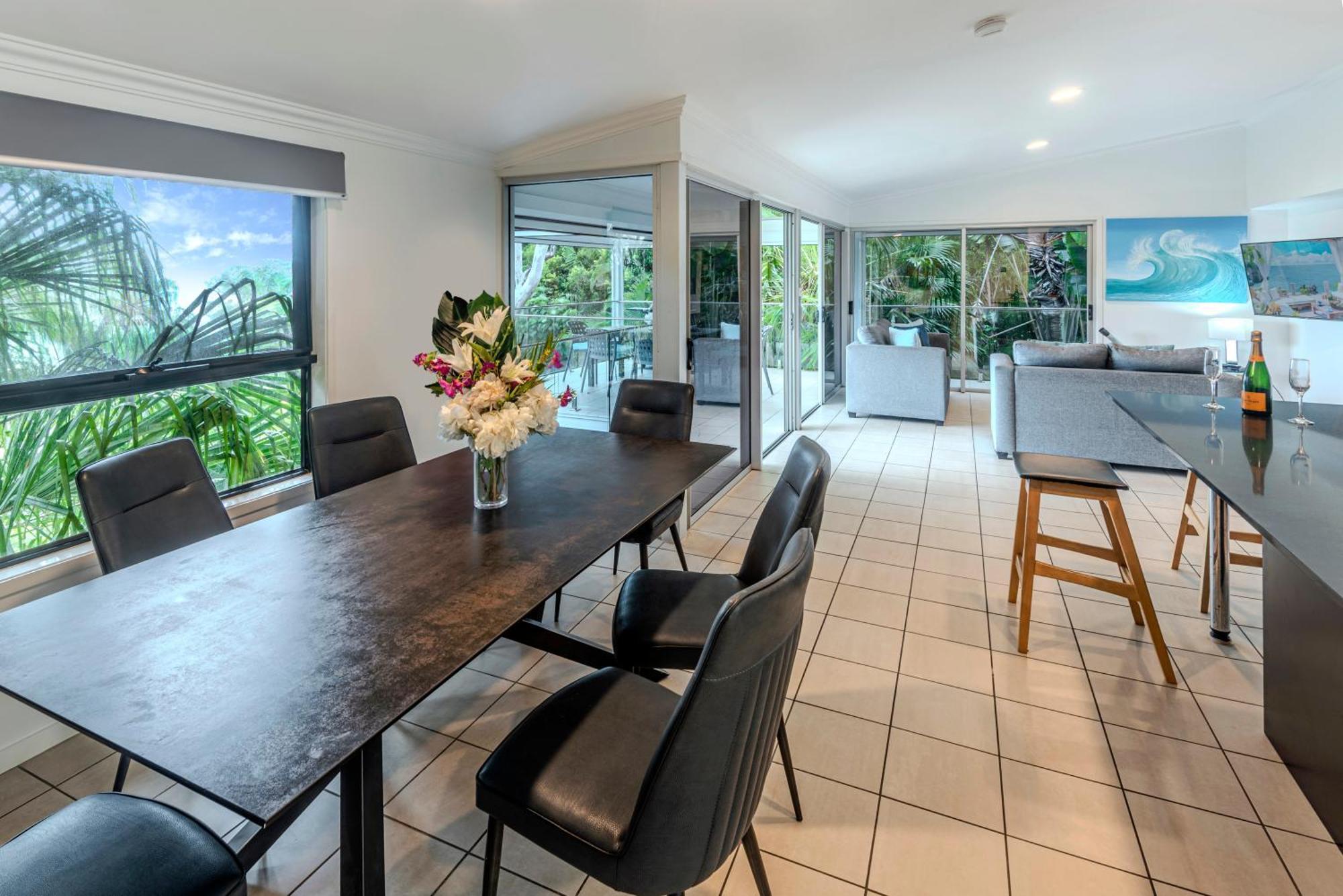 Oasis Apartments On Hamilton Island By Hiha Exterior photo